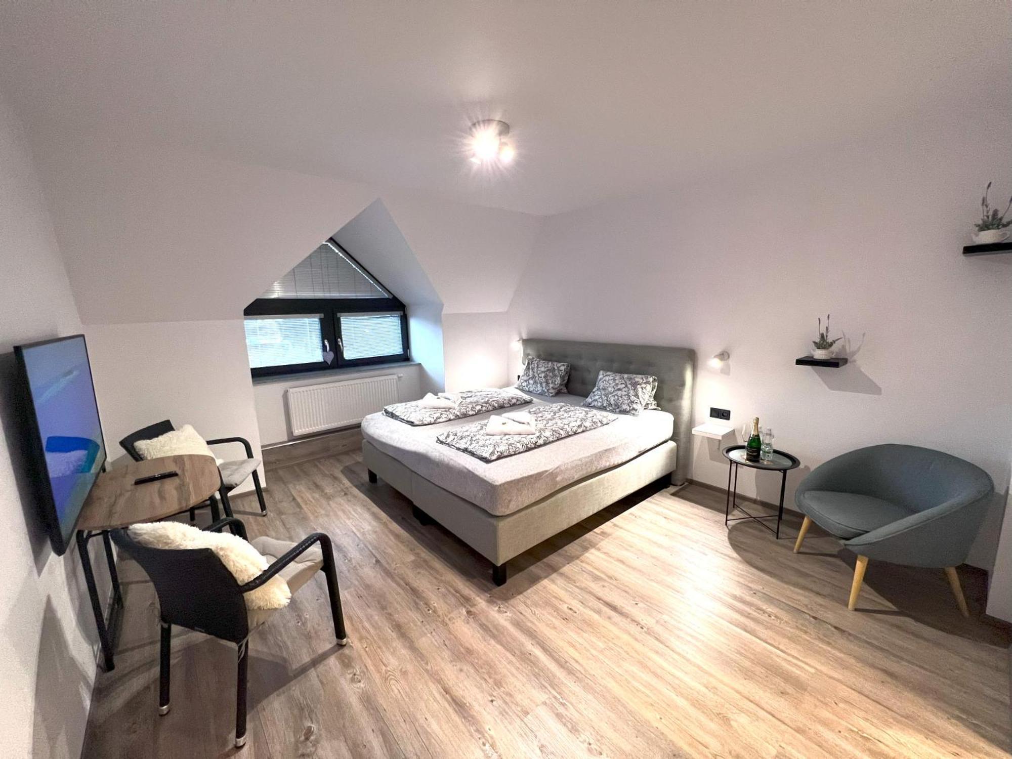 Grand Harrachov Pension V Centru Екстериор снимка