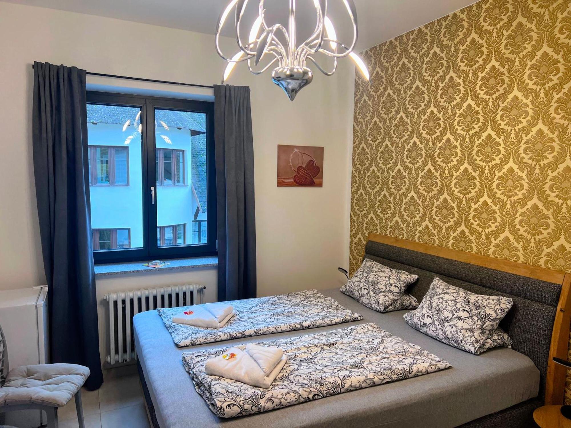 Grand Harrachov Pension V Centru Екстериор снимка
