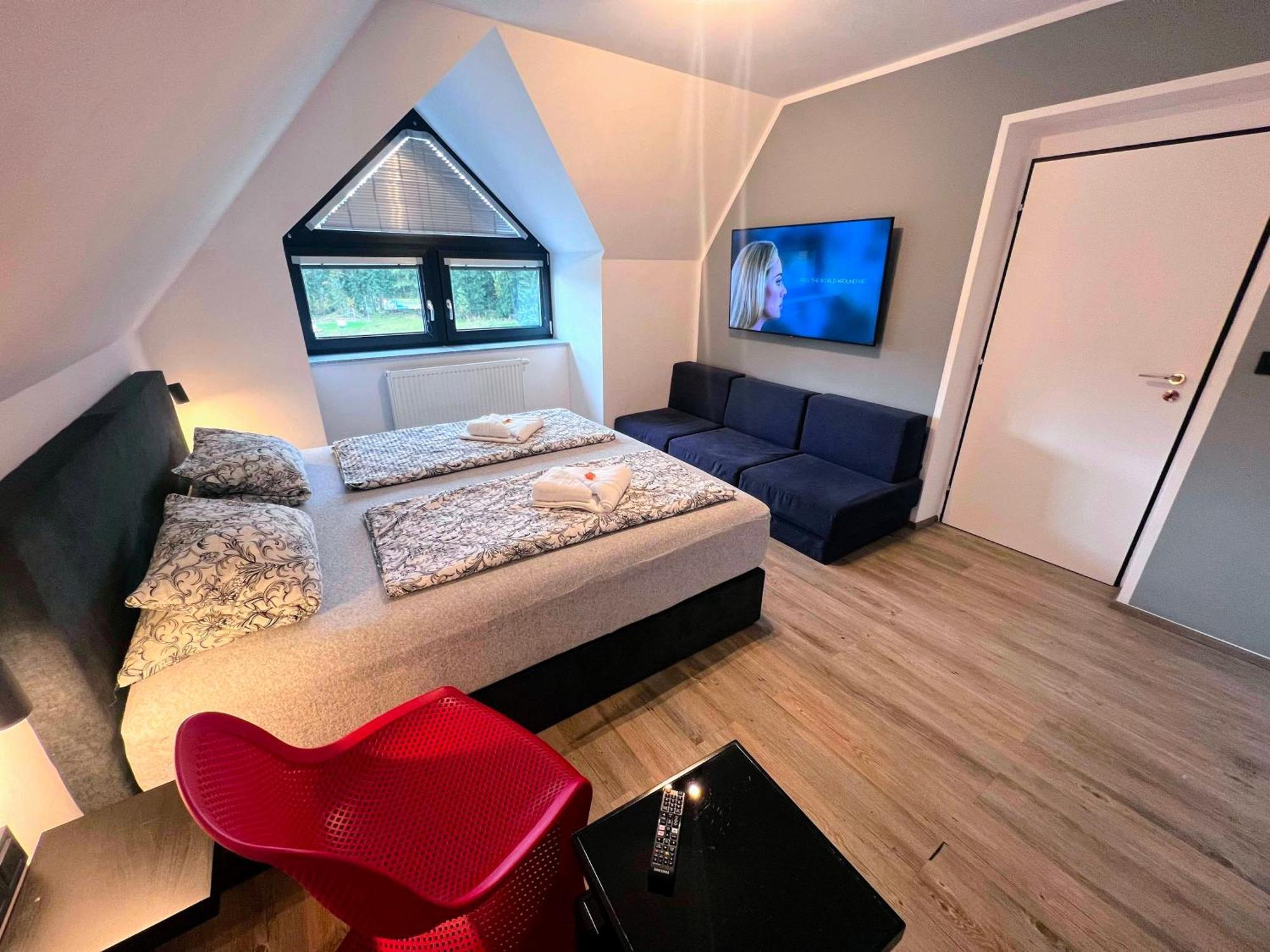 Grand Harrachov Pension V Centru Екстериор снимка