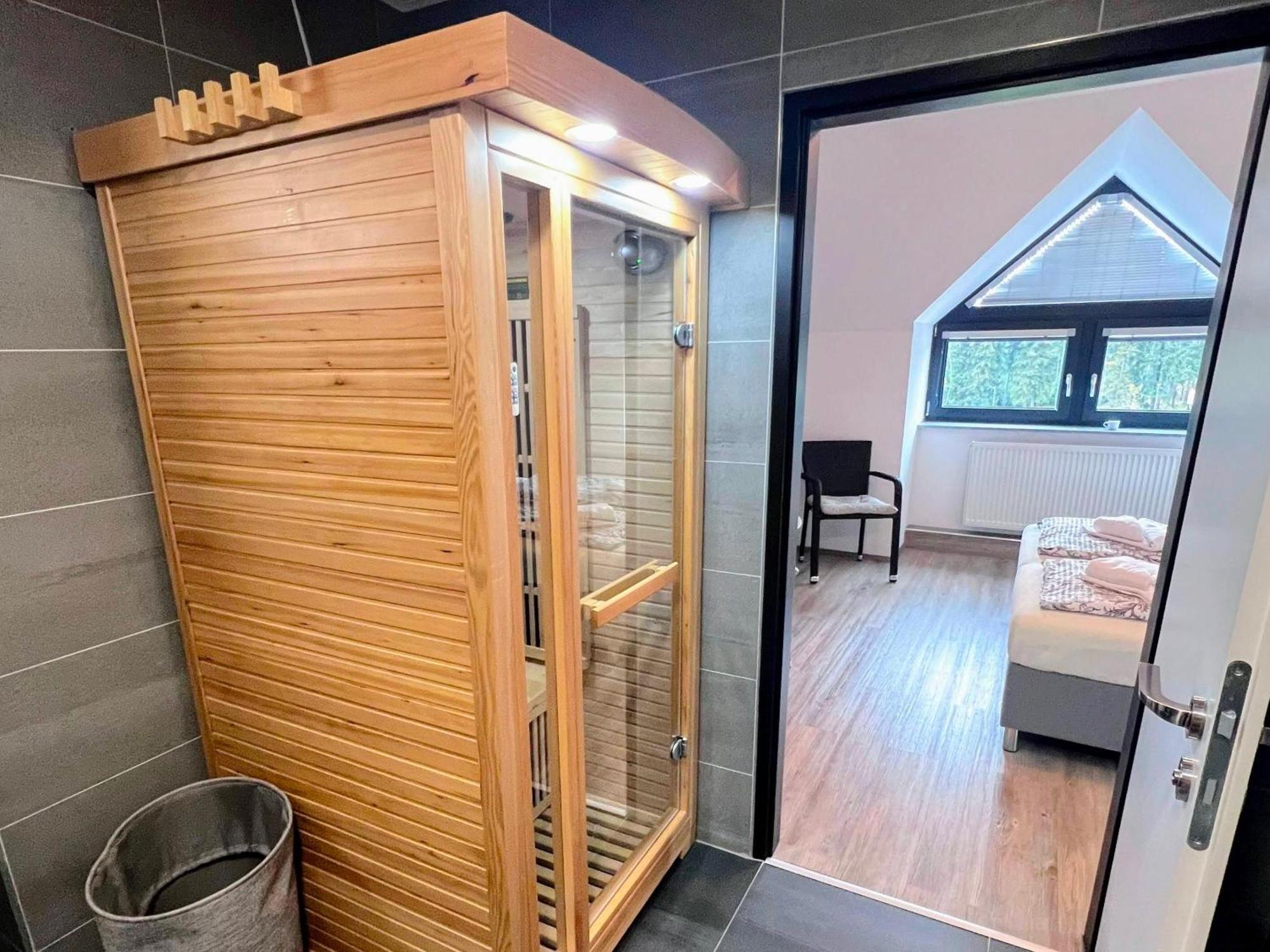 Grand Harrachov Pension V Centru Екстериор снимка