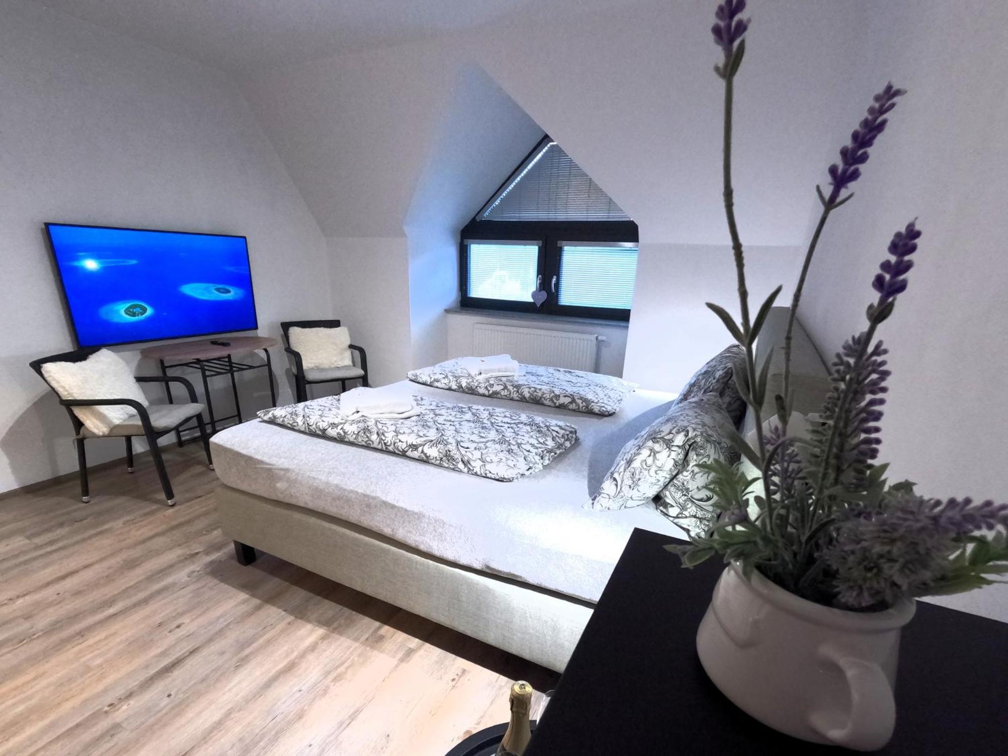 Grand Harrachov Pension V Centru Екстериор снимка